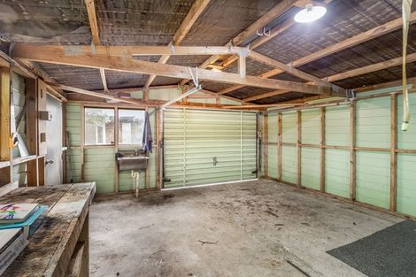 Photo of property in 31 Jackson Street, College Estate, Whanganui, 4500