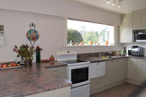 Photo of property in 27 Bell Street, Otaki, 5512