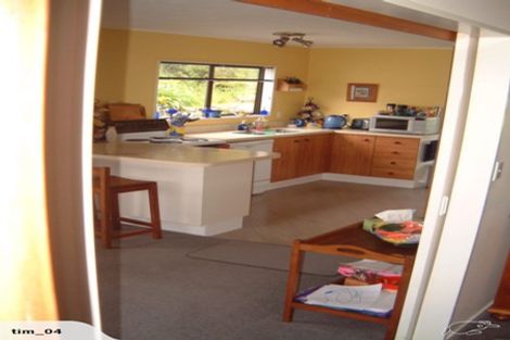 Photo of property in 32 Albatross Close, Whitby, Porirua, 5024