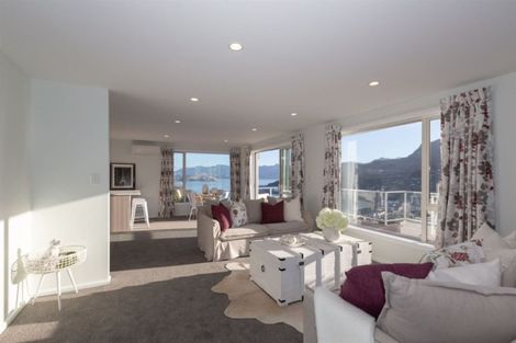 Photo of property in 1 Foster Terrace, Lyttelton, 8082