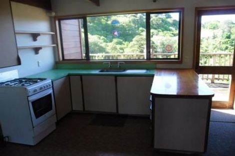 Photo of property in 1 Landing Road, Titirangi, Auckland, 0604