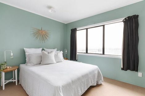 Photo of property in 2/66 Campbell Road, Mount Maunganui, 3116