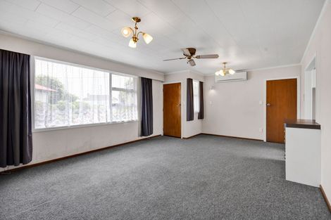 Photo of property in 69 Dixon Avenue, Hawera, 4610