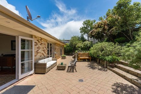 Photo of property in 99 Lake Crescent, Hamilton Lake, Hamilton, 3204