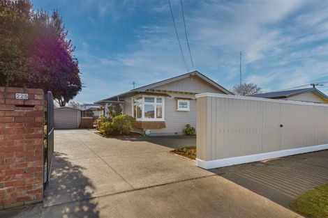 Photo of property in 225 Westminster Street, Mairehau, Christchurch, 8013