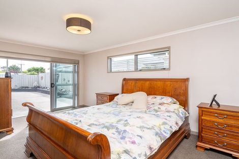 Photo of property in 1 High Street, Mosgiel, 9024