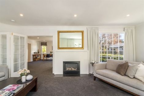 Photo of property in 11 Joyce Crescent, Ilam, Christchurch, 8041