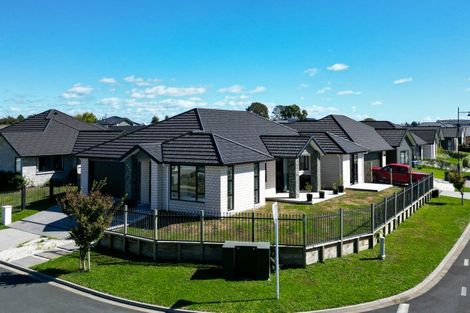 Photo of property in 5 Kaaka Street, Cambridge, 3434