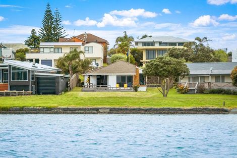 Photo of property in 45 North West Anchorage, Omaha, 0986