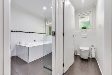 Photo of property in 40i Thackeray Street, Hamilton Lake, Hamilton, 3204