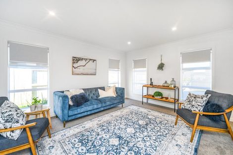 Photo of property in 31 Freedom Drive, Kelvin Grove, Palmerston North, 4414