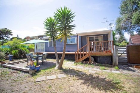 Photo of property in 7a William Street, Waikanae Beach, Waikanae, 5036