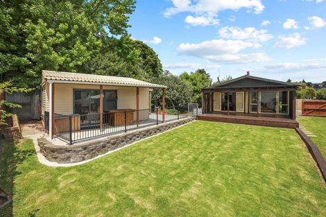 Photo of property in 17 Fiona Place, Dinsdale, Hamilton, 3204