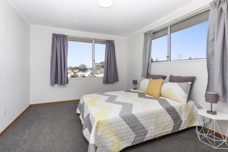Photo of property in 11 Eglinton Street, Avondale, Christchurch, 8061