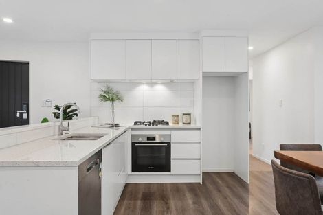 Photo of property in 65a Woodside Road, Massey, Auckland, 0614