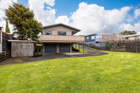 Photo of property in 7 Warren Place, Frankleigh Park, New Plymouth, 4310