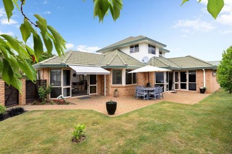 Photo of property in 2 Makepeace Place, Flagstaff, Hamilton, 3210