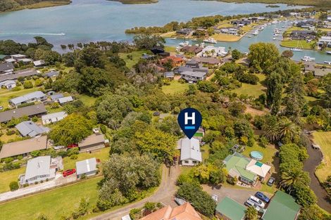 Photo of property in 52b Robinson Road, Whitianga, 3510