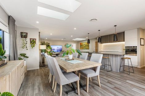 Photo of property in 33 Nellie Drive, Kumeu, 0810