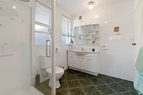 Photo of property in 32 Fielding Crescent, Farm Cove, Auckland, 2012