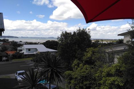 Photo of property in 145 Wiseley Road, West Harbour, Auckland, 0618