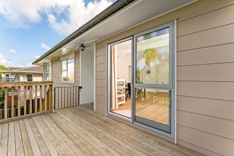 Photo of property in 24 Normanton Street, Glenfield, Auckland, 0629