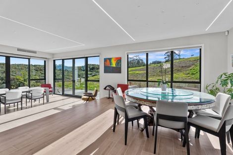 Photo of property in 8 Ridgelea Road, Long Bay, Albany, 0792