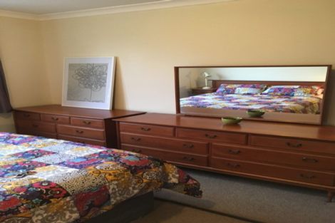 Photo of property in 16 Freyberg Street, Roslyn, Palmerston North, 4414