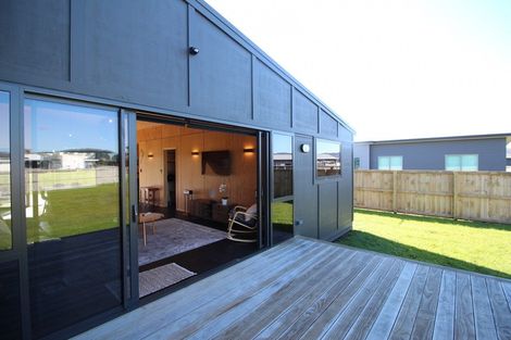 Photo of property in 129 Ngaio Drive, Matarangi, Whitianga, 3592