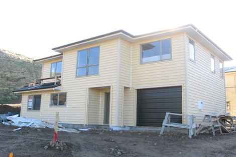 Photo of property in 22 Gifford Grove, Churton Park, Wellington, 6037