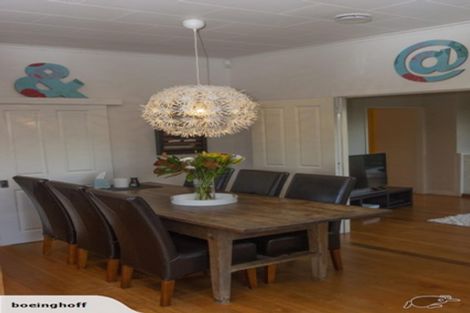 Photo of property in 6 Willowbrook Place, Titirangi, Auckland, 0604