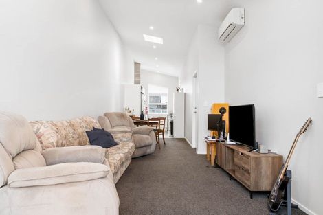 Photo of property in 18b Komata Crescent, Papamoa Beach, Papamoa, 3118