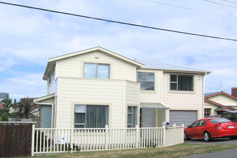 Photo of property in 120 Wexford Road, Miramar, Wellington, 6022
