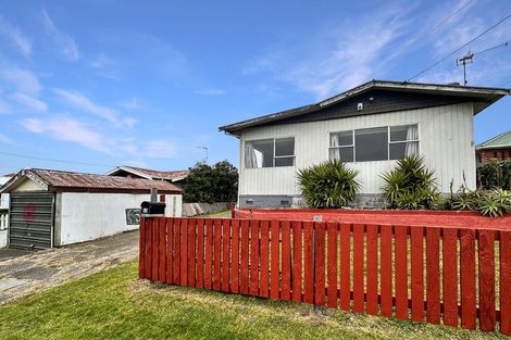 Photo of property in 65 Swiss Avenue, Gonville, Whanganui, 4501