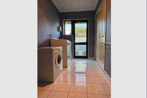 Photo of property in 151 Schnell Drive, Kelvin Grove, Palmerston North, 4414