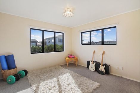 Photo of property in 4 Channel View Road, Clarks Beach, Pukekohe, 2679