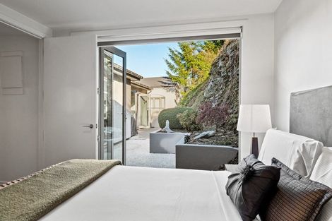 Photo of property in 74 Panorama Terrace, Queenstown, 9300