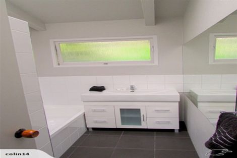 Photo of property in 35 Tremaine Avenue, Two Mile Bay, Taupo, 3330