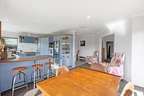 Photo of property in 31 Corinth Grove, Papamoa Beach, Papamoa, 3118