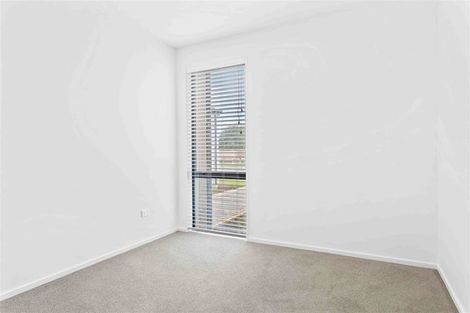 Photo of property in 22 Mcquillan Avenue, Woodend, 7610