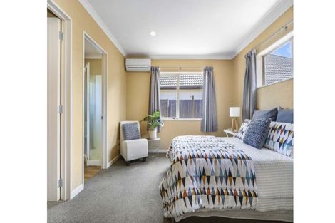 Photo of property in 4 Thistlewood Avenue, Hamilton East, Hamilton, 3216