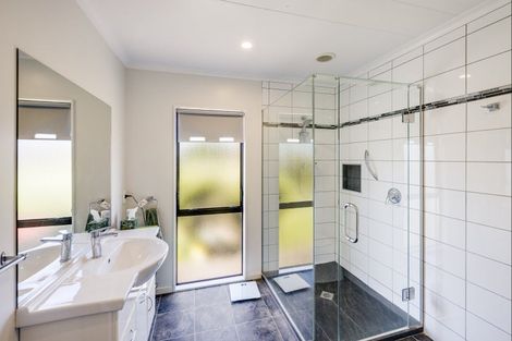 Photo of property in 44/1 Townshend Crescent, Greenmeadows, Napier, 4112