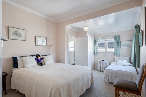 Photo of property in 361 Oxford Street, Levin, 5510