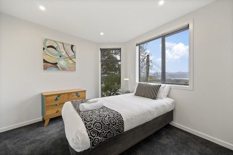 Photo of property in 4a Robieson Lane, Roseneath, Wellington, 6011