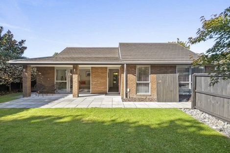 Photo of property in 111 Weston Road, St Albans, Christchurch, 8052