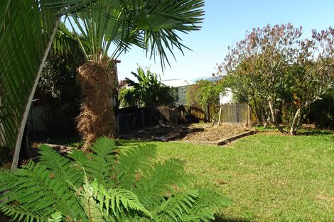 Photo of property in 18 Fairway Avenue, Red Beach, 0932