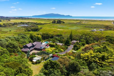 Photo of property in 229 Te Hapua Road, Te Horo, Otaki, 5581