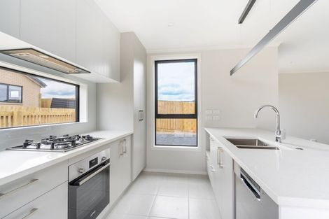 Photo of property in 26 Waruhia Crescent, Rototuna North, 3281