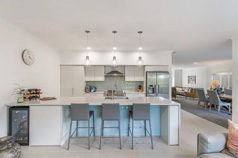 Photo of property in 18 Kensington Drive, Orewa, 0931