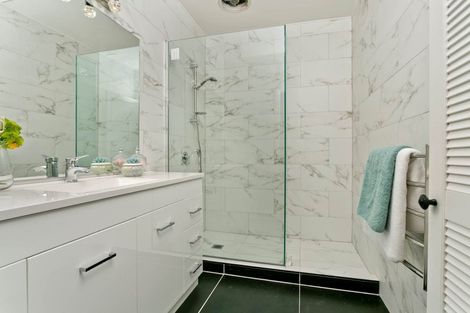 Photo of property in 65 Churchill Road, Murrays Bay, Auckland, 0630